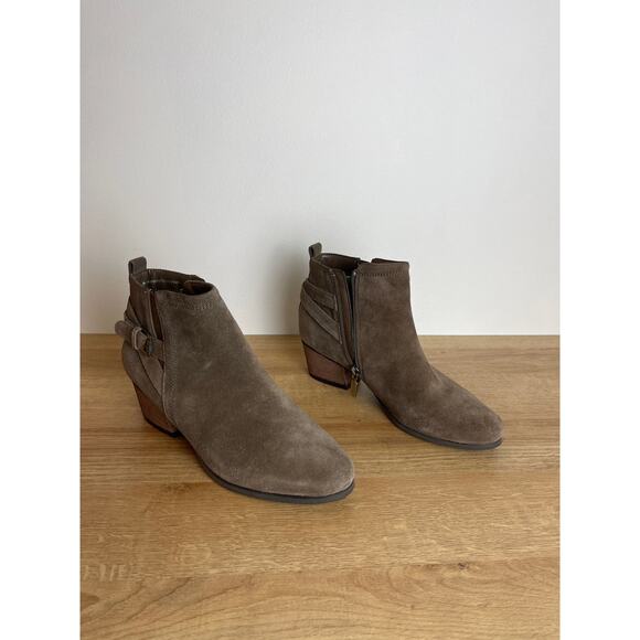 Blondo Waterproof Suede Ankle Boots Size 8M Dark Taupe Insulated Winter Booties - Picture 2 of 11
